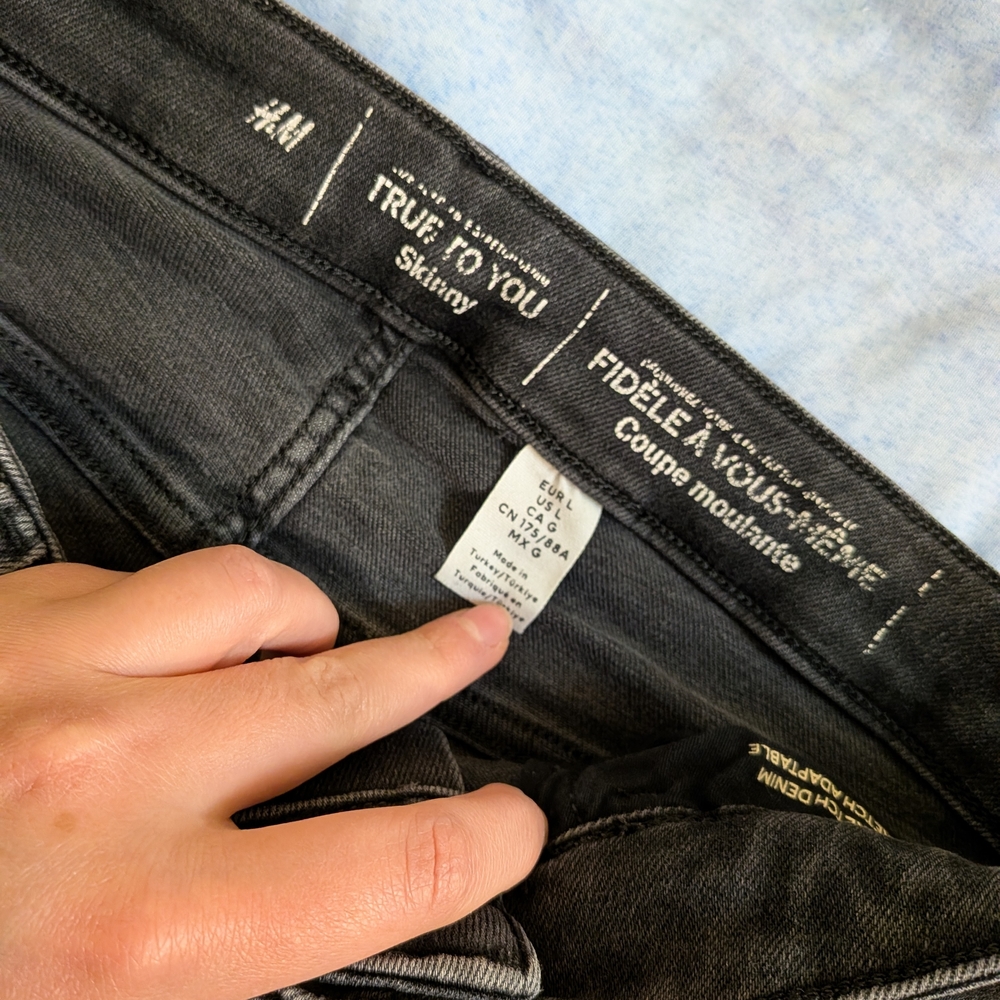 H&M Faded Black Skinny Jeans - Picture 3 of 5